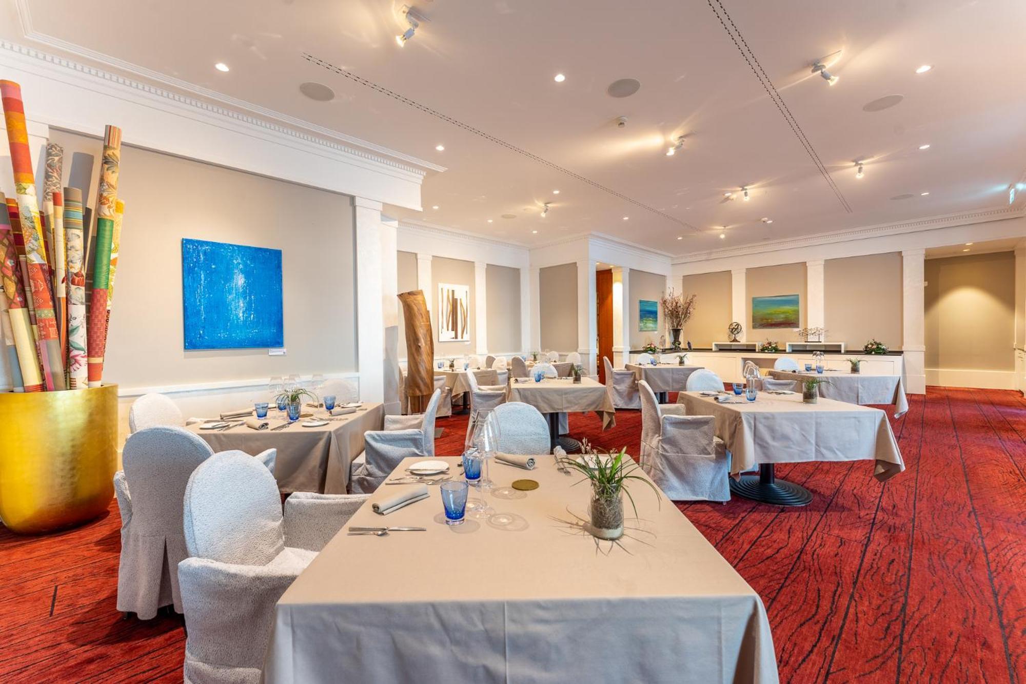 נוישאטל Beau Rivage Hotel מראה חיצוני תמונה The ballroom