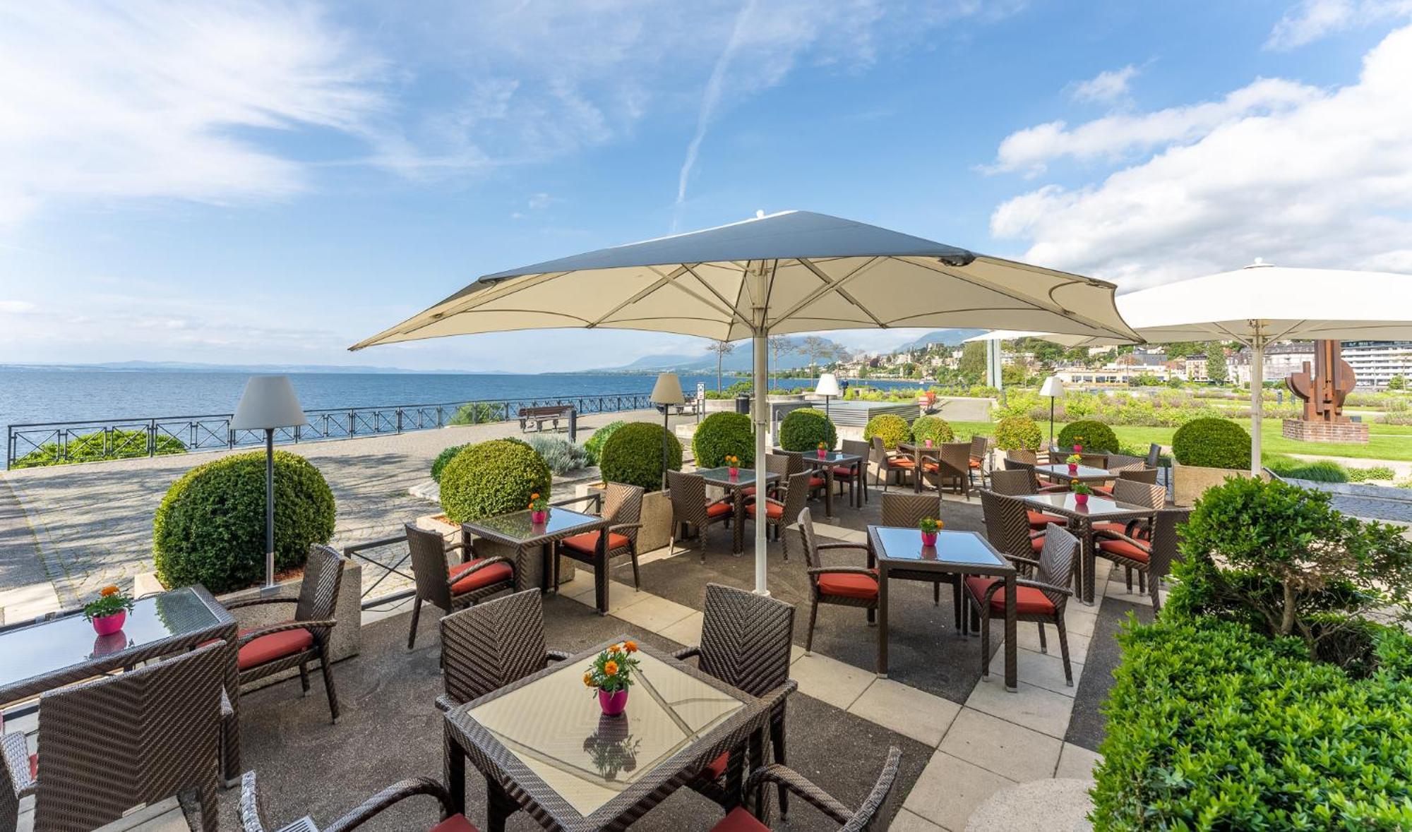 נוישאטל Beau Rivage Hotel מראה חיצוני תמונה The Terrace at the Hotel